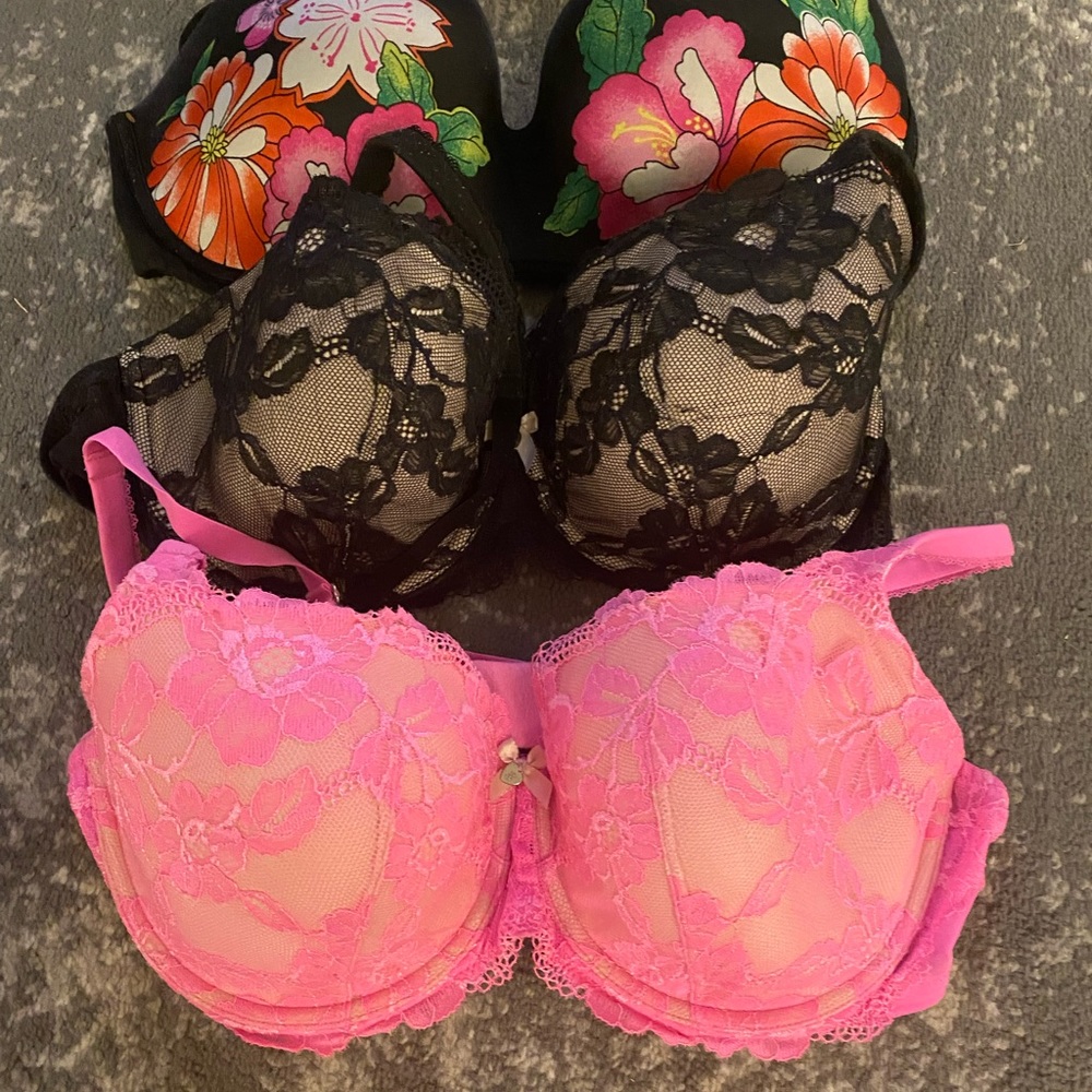 Lot of 11 Victoria’s Secret Bras EUC